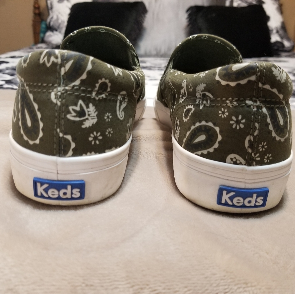 KEDS slip on shoes
